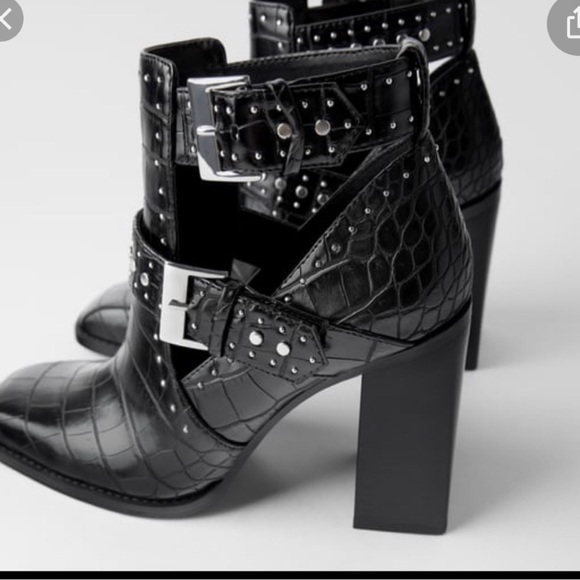 Zara Animal Print Studded Embossed Cut Out Booties Size 39 - Picture 3 of 7